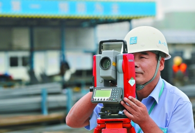 姚巖森 “最精準”測量工:測量誤差不到標準的1/4 姚巖森 “最精準”測量工:測量誤差不到標準的1/4