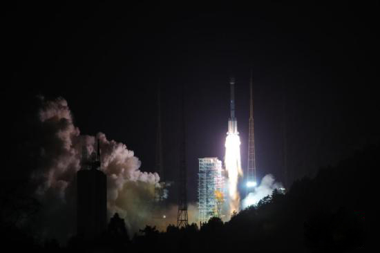 北斗三號衛(wèi)星系統(tǒng)首設(shè)計(jì)師謝軍:掀開國人探索宇宙的新篇章