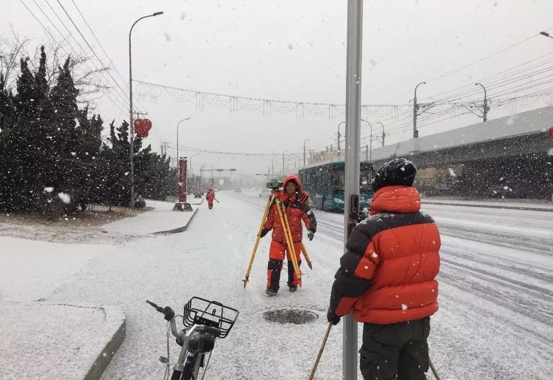雪中水準測量 雪中水準測量