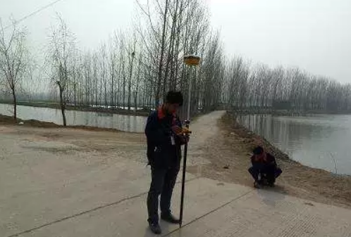 RTK測量我們用網絡/cors還是用電臺？要根據實際情況
